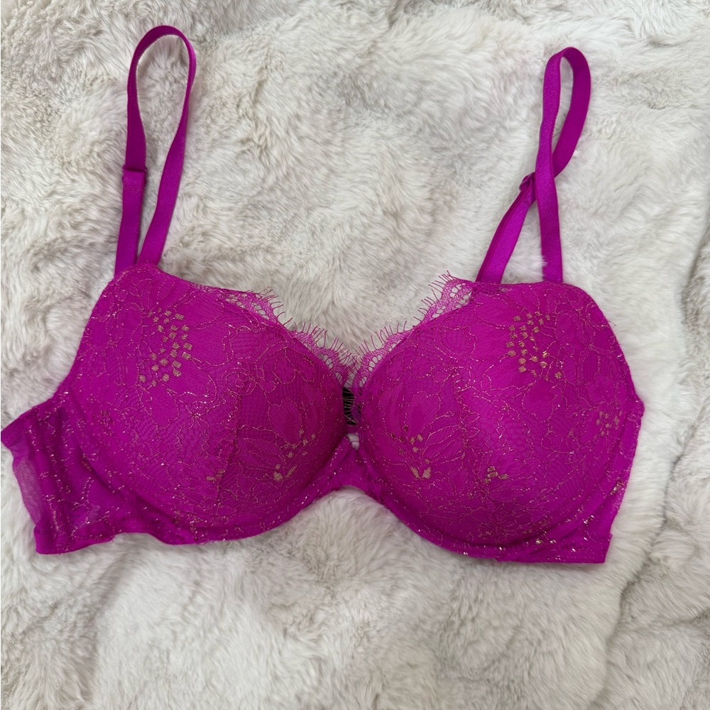 Victoria’s Secret Very Sexy Push-up bra